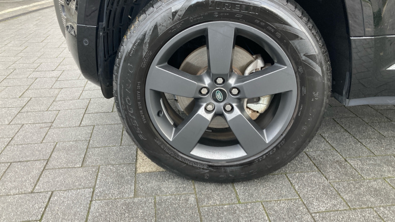 Land Rover Defender 2.0 P300 X-Dynamic HSE 110 5dr Auto Petrol Estate